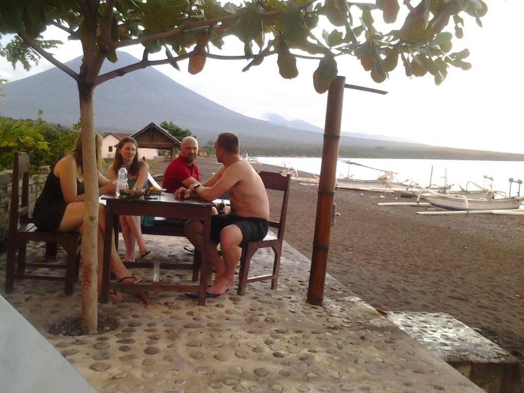 Solaluna Beach Homestay Amed Dış mekan fotoğraf